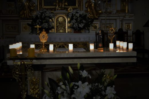 Uwielbienie z Maryją